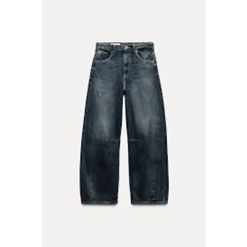 Zara Barrel Jeans dark wash Size 10 Waist 32 inches, inseam 26 inches - Picture 1 of 7